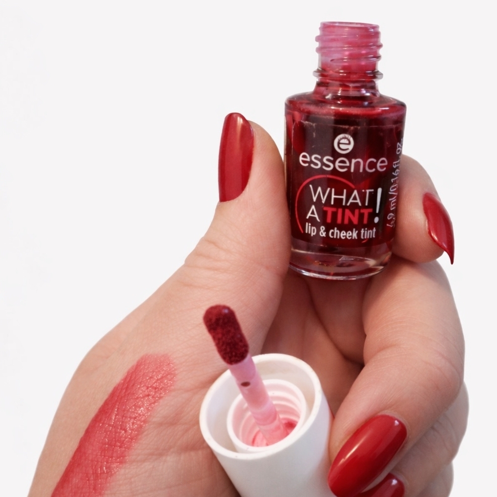 Essence What A Tint Lip & Cheek Tint - Vibrant Red